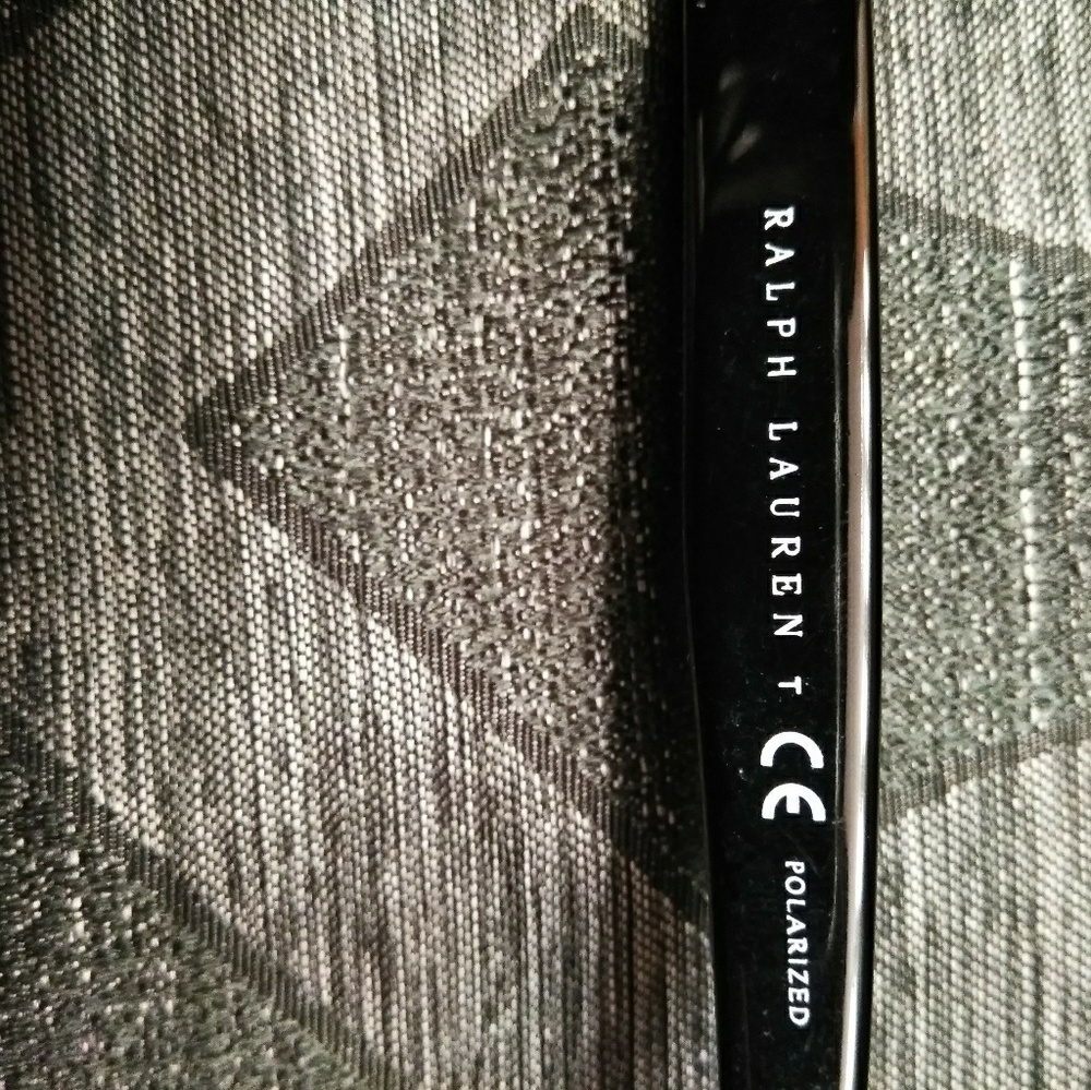 🛑 SOLD 🛑Ralph Lauren Sunglasses 🕶️ - Picture 4 of 6